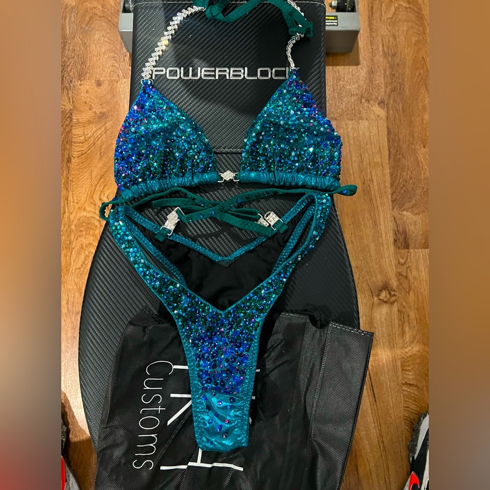 NPC figure Khcustoms figure competition suit pro cut